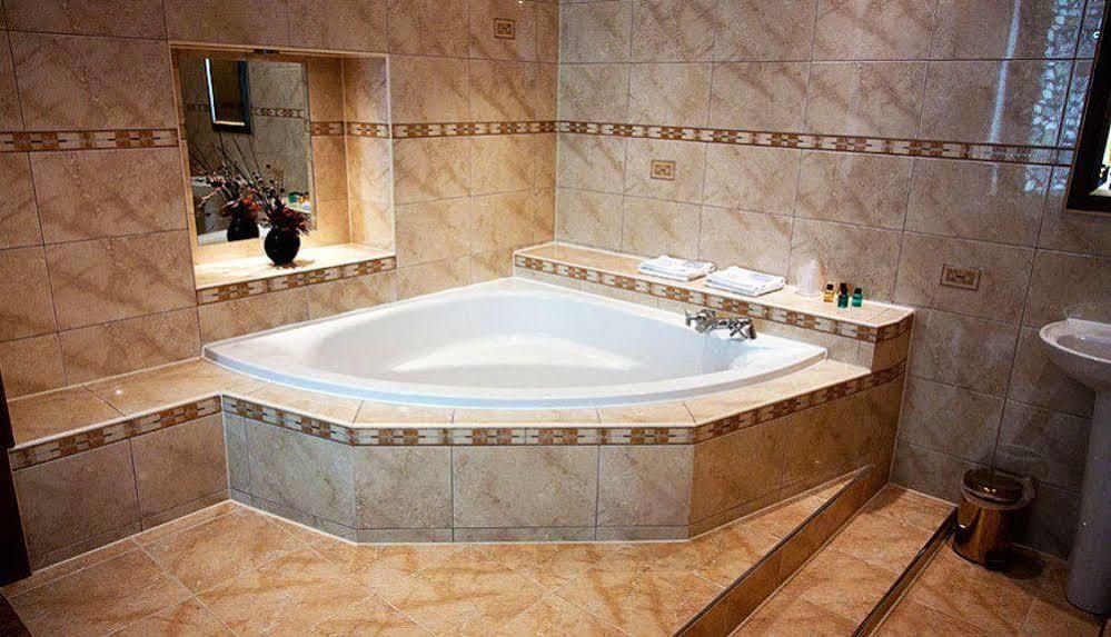 Beveridge Park Hotel カーコーディ エクステリア 写真
